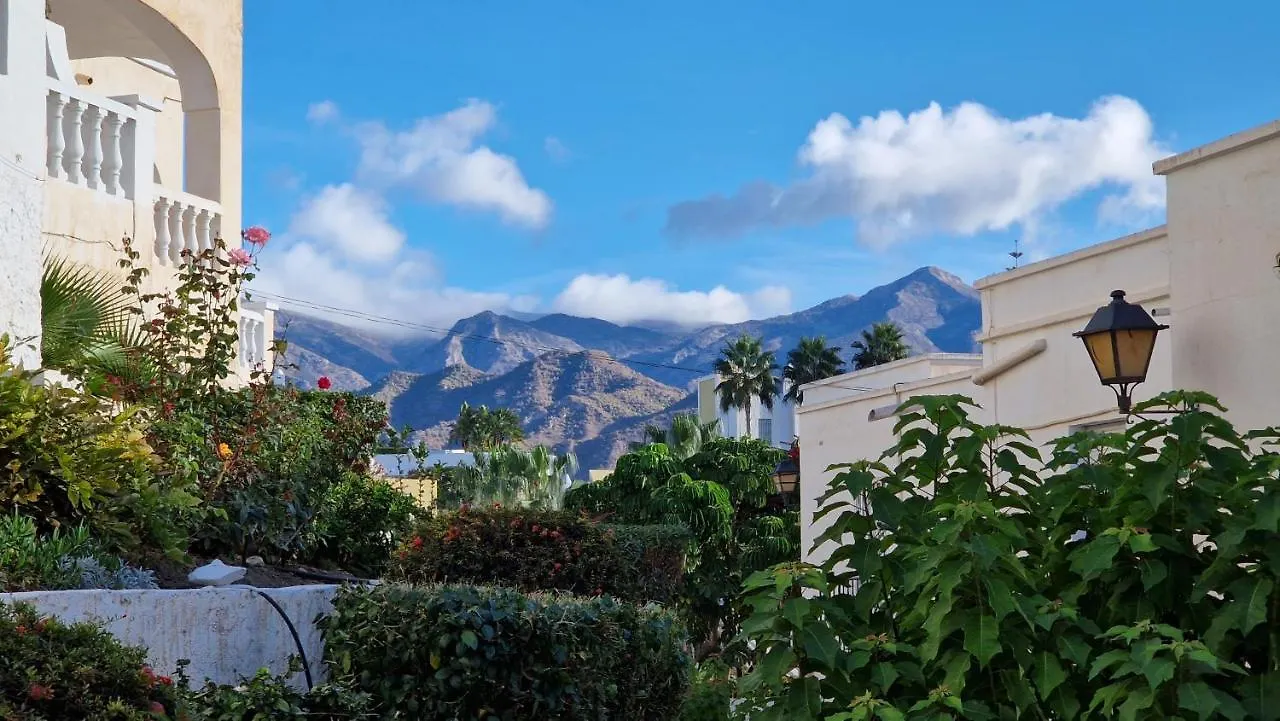 Stilfullt Semesterhus Naera Pool Och Strand. Nerja